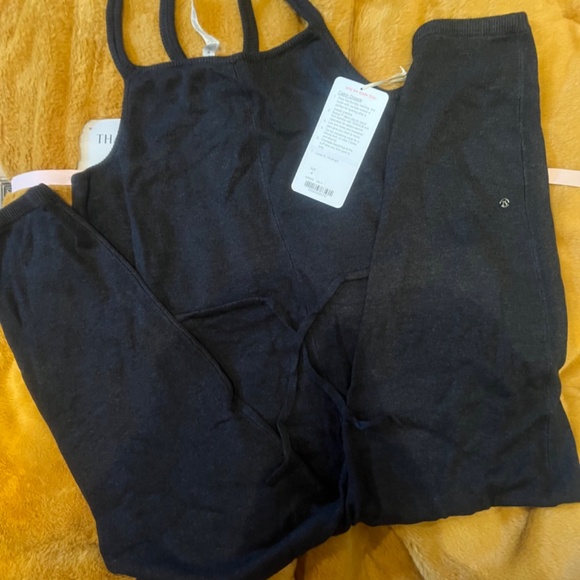 Lululemon Cabin Onesie - Picture 2 of 4